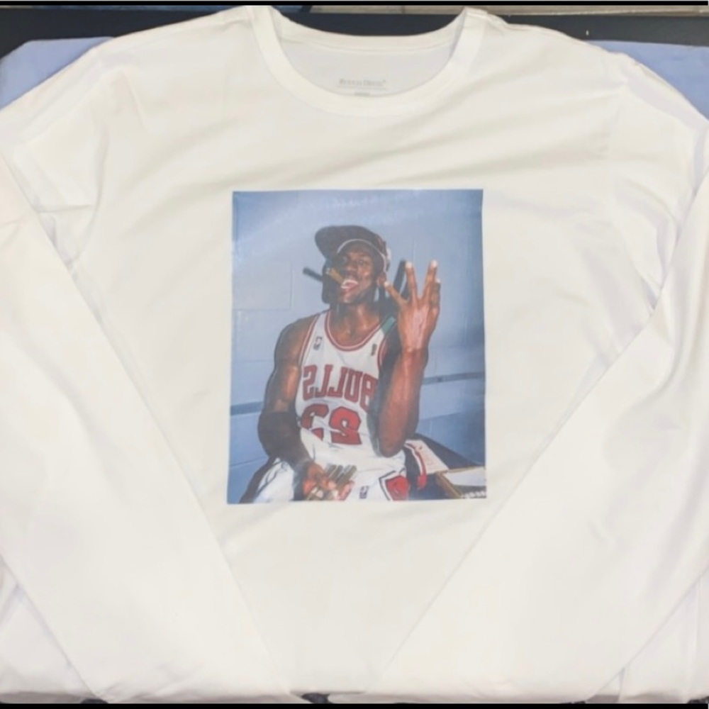 White Michael Jordan T-Shirt Long-Sleeve